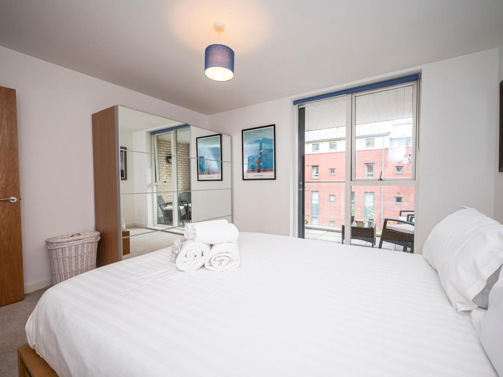 London Apartment Near Tower Bridge And Tube Pass The Keys Exterior foto