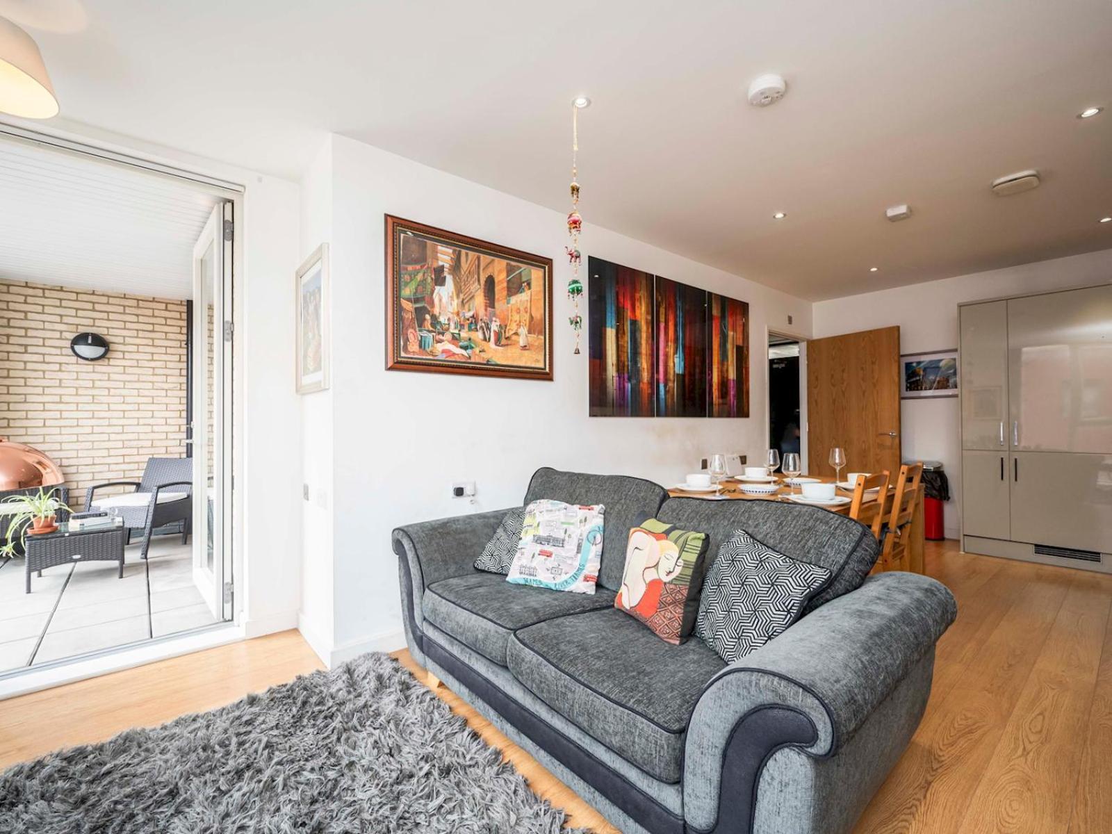 London Apartment Near Tower Bridge And Tube Pass The Keys Exterior foto