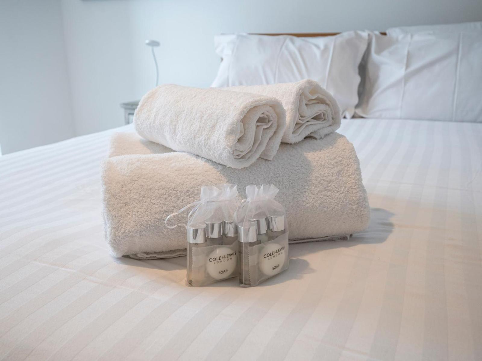 London Apartment Near Tower Bridge And Tube Pass The Keys Exterior foto