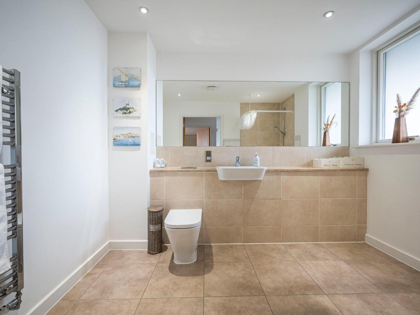 London Apartment Near Tower Bridge And Tube Pass The Keys Exterior foto