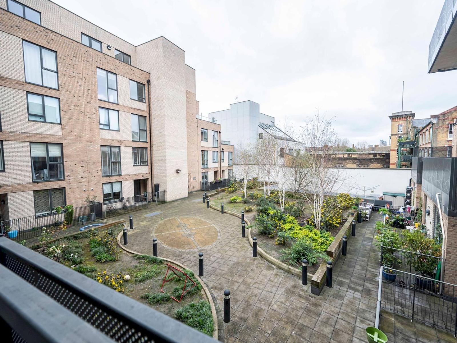 London Apartment Near Tower Bridge And Tube Pass The Keys Exterior foto