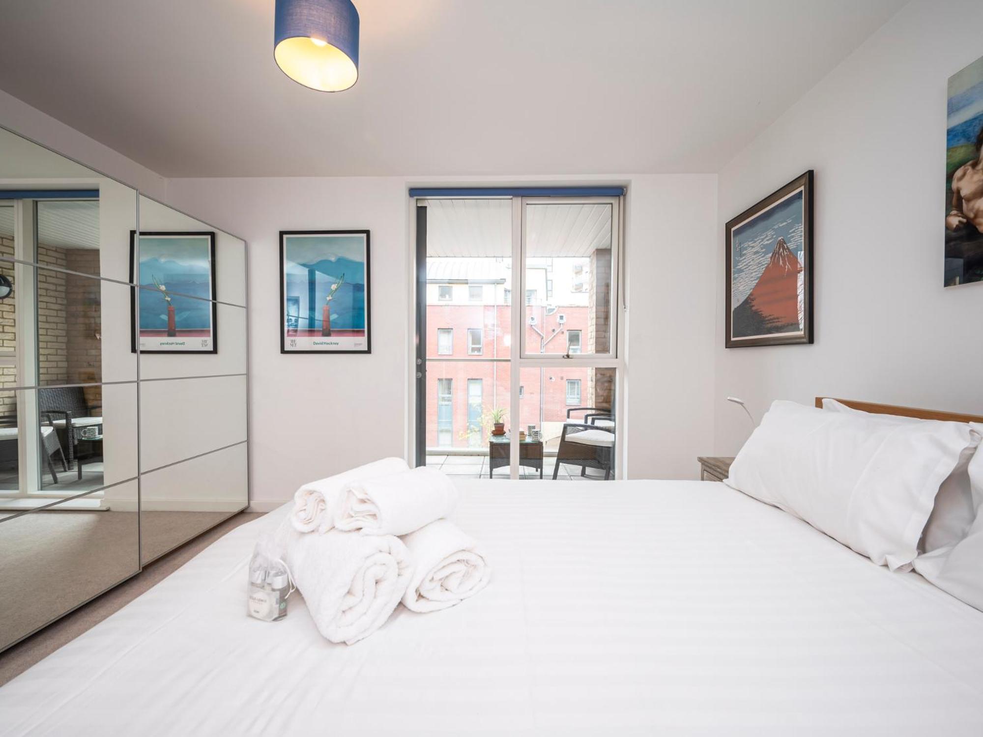 London Apartment Near Tower Bridge And Tube Pass The Keys Exterior foto